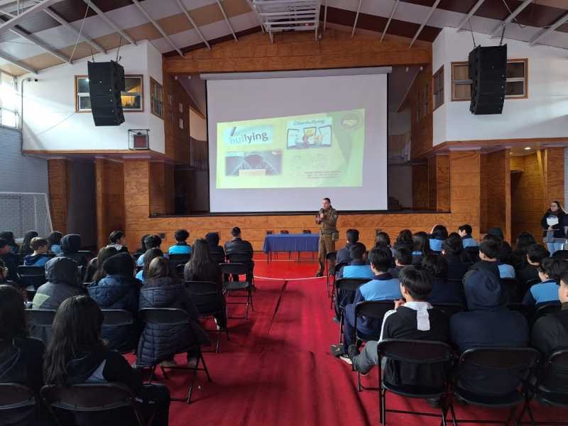 Charla de Carabineros